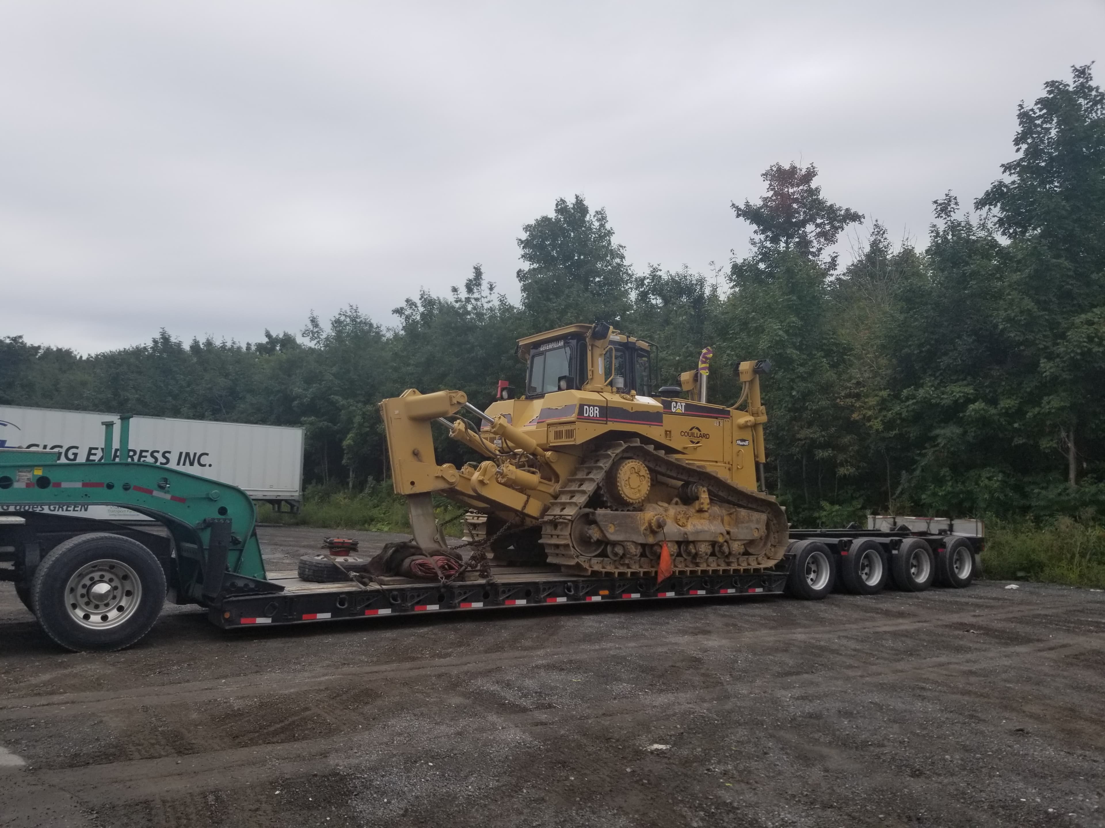 CAT D8N dozer on a transport trailer